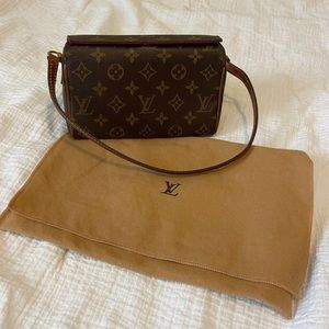 Louis Vuitton Vintage Monogram Recital